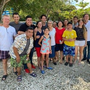 Meet your Posher, Claudia